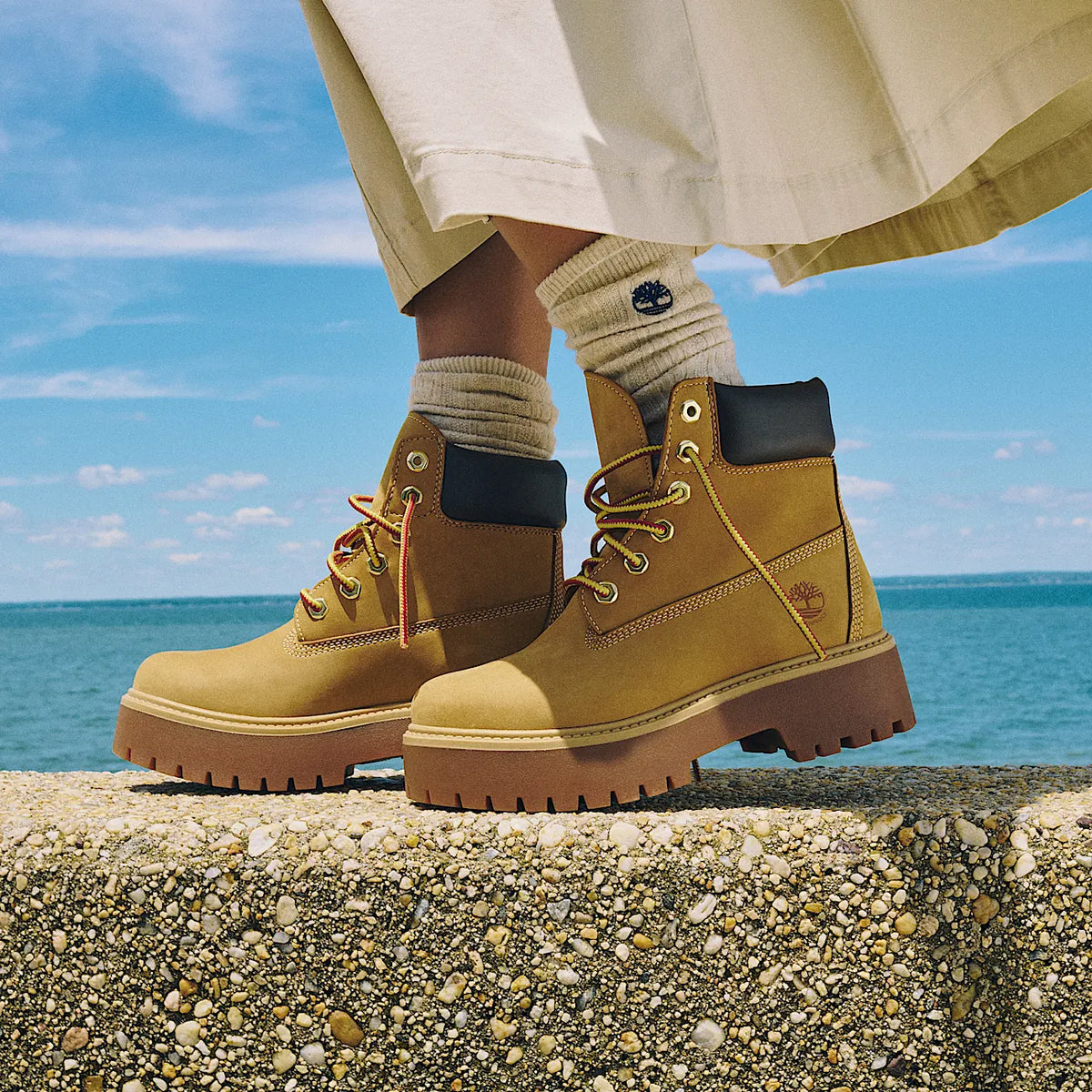 Women's 6-Inch Waterproof Platform Boot