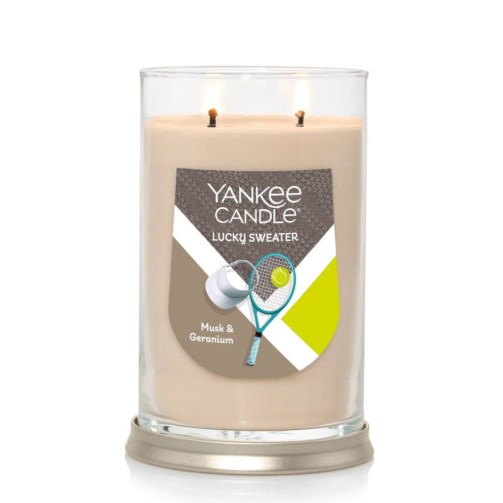 Musk And Geranium Scented Candle