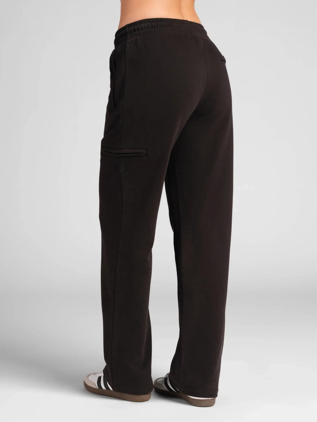 Lightweight Straight Leg Sweatpants - Black