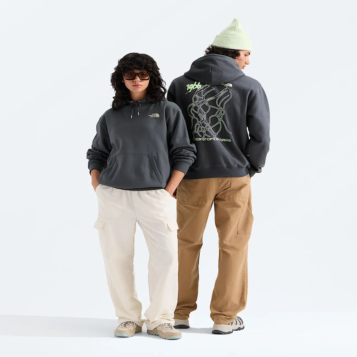 Unisex Relaxed Graphic Hoodie - Gray
