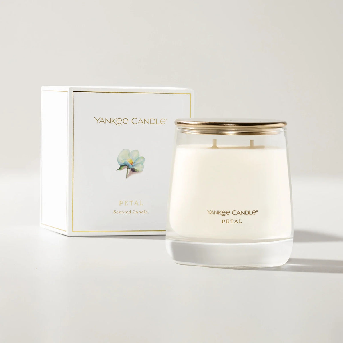 12 oz Two-Wick Floral Scented Candle