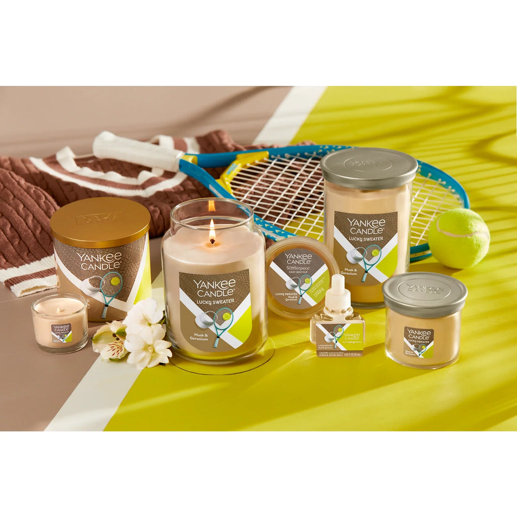 Musk And Geranium Scented Candle