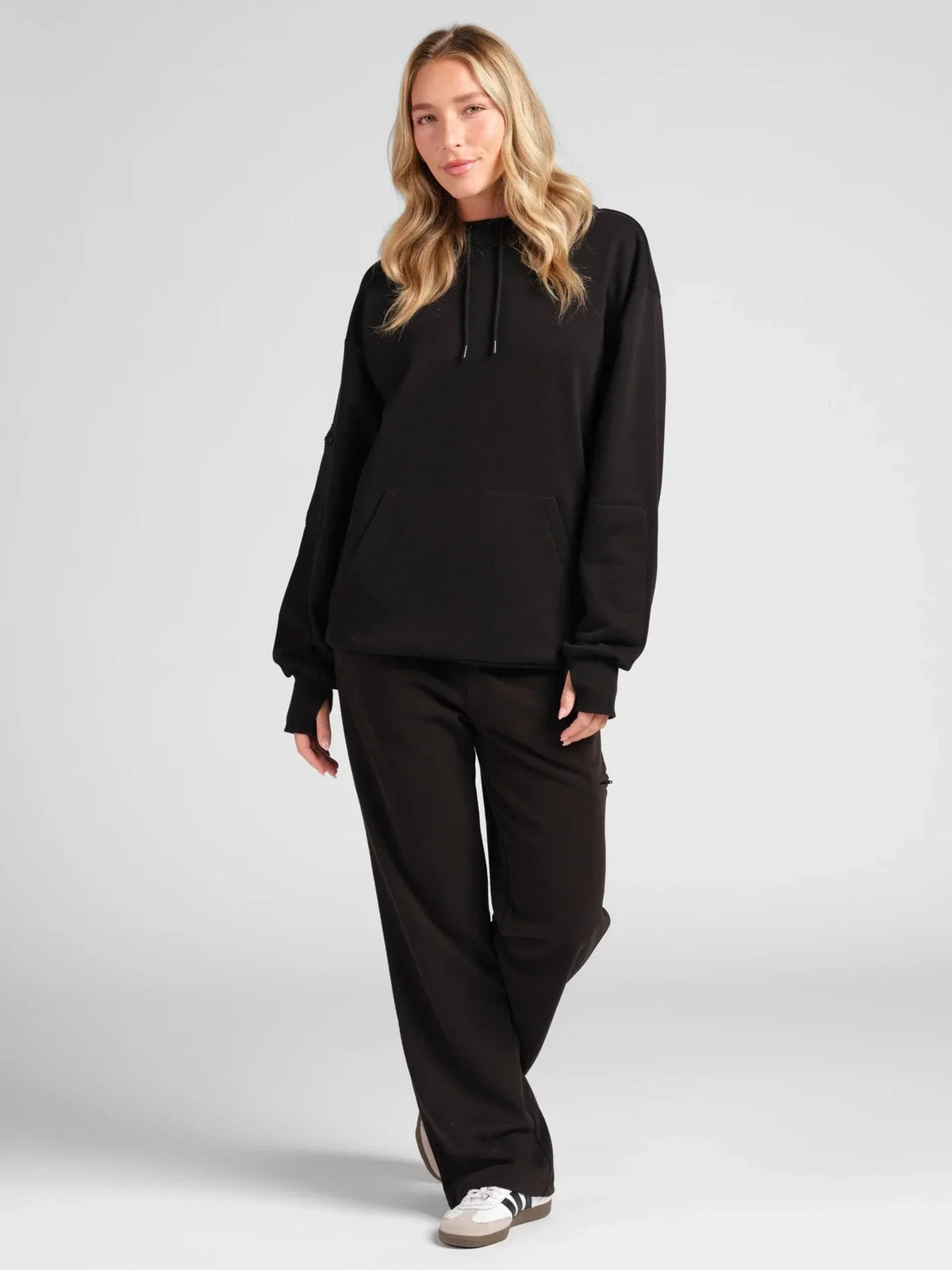 Lightweight Straight Leg Sweatpants - Black